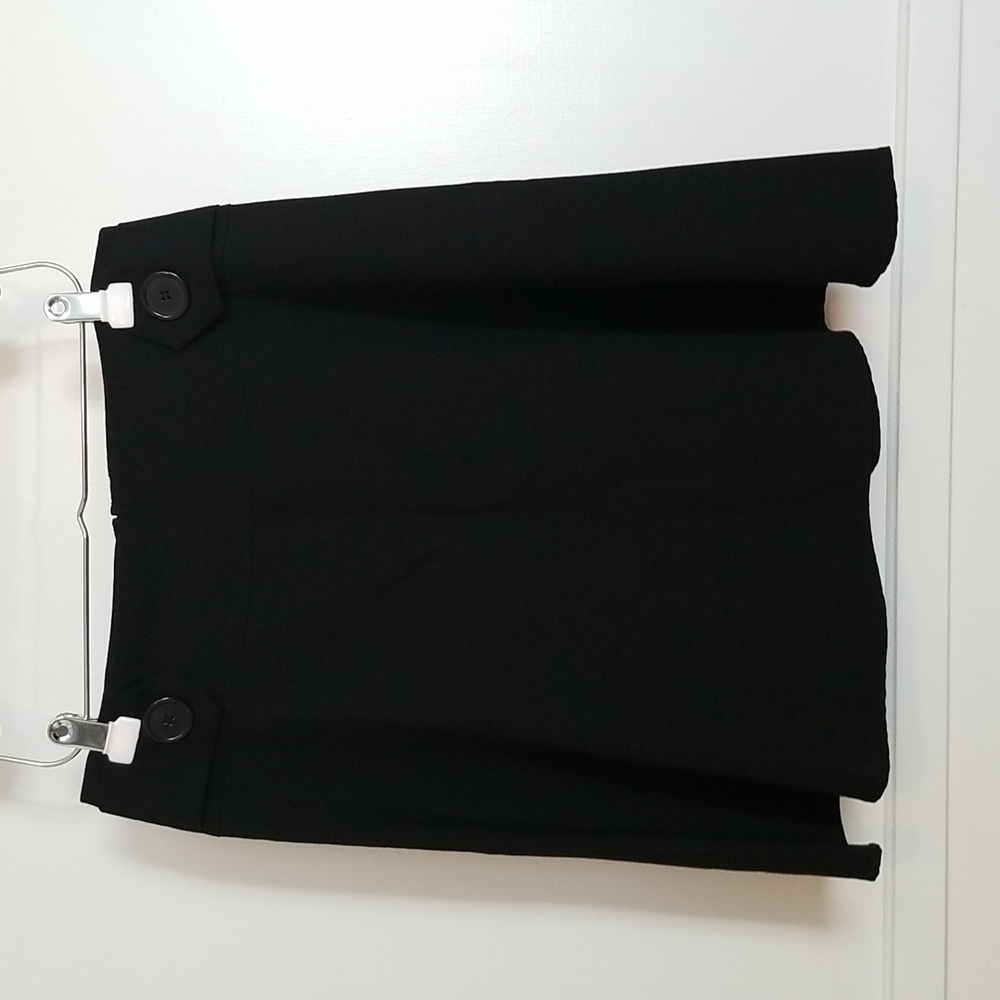❤️$6 Sale!❤️ Y2K Black Skater Skirt EUC